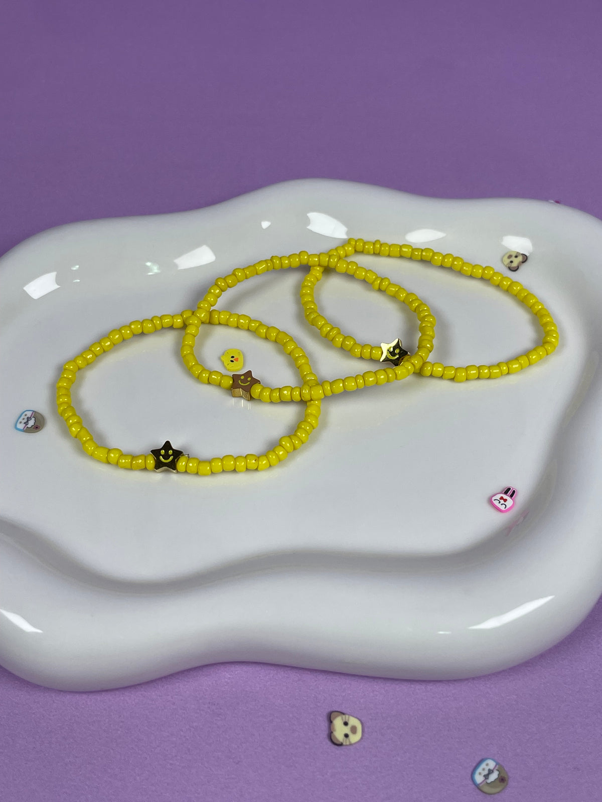 Pulsera elástico de bolitas yellow y estrellita