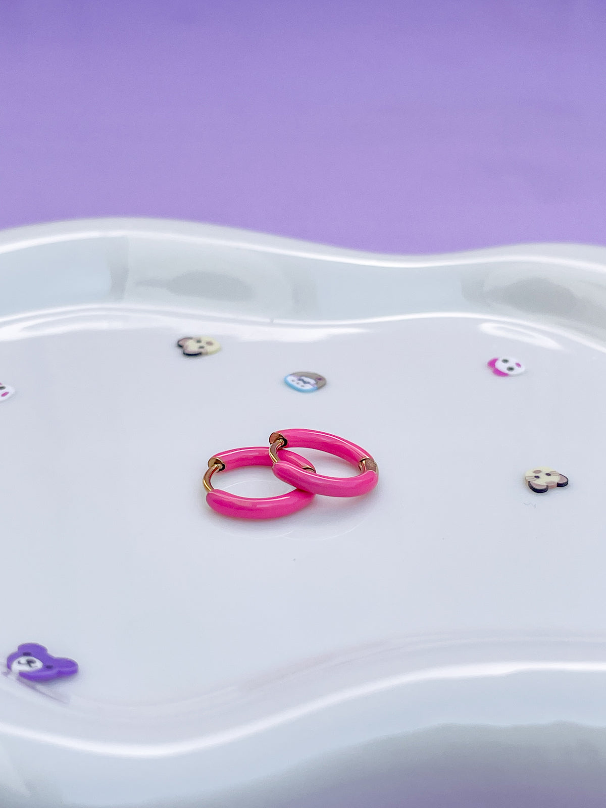 Arracadas esmalte fucsia