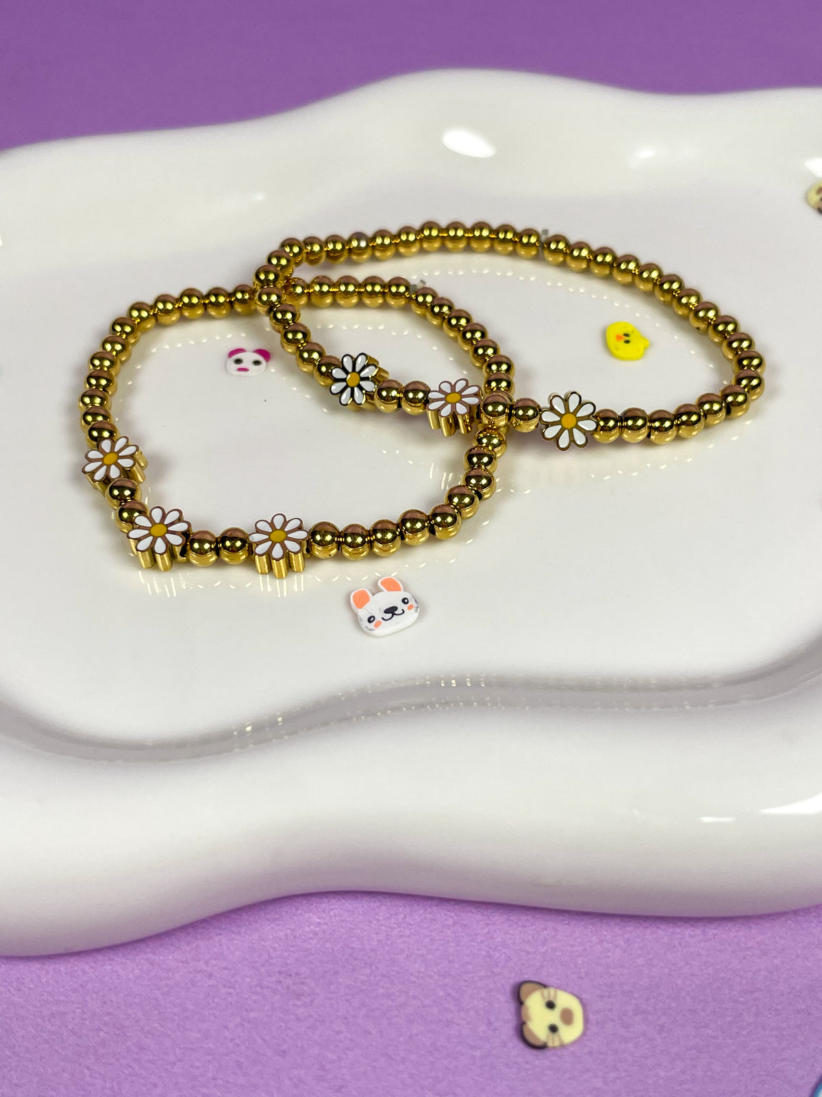 Pulsera elástico bolitas con margarita