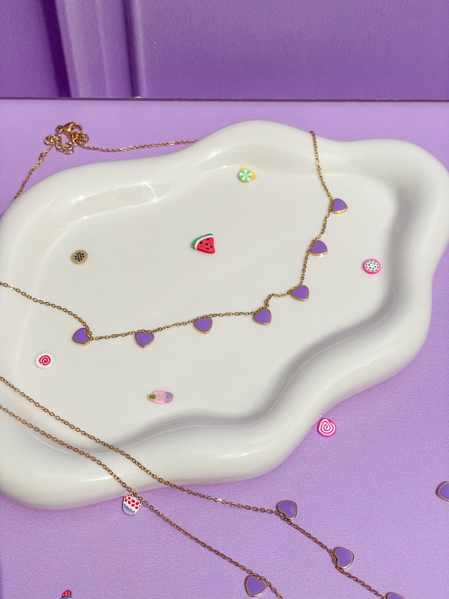 Collar corazones morado mini