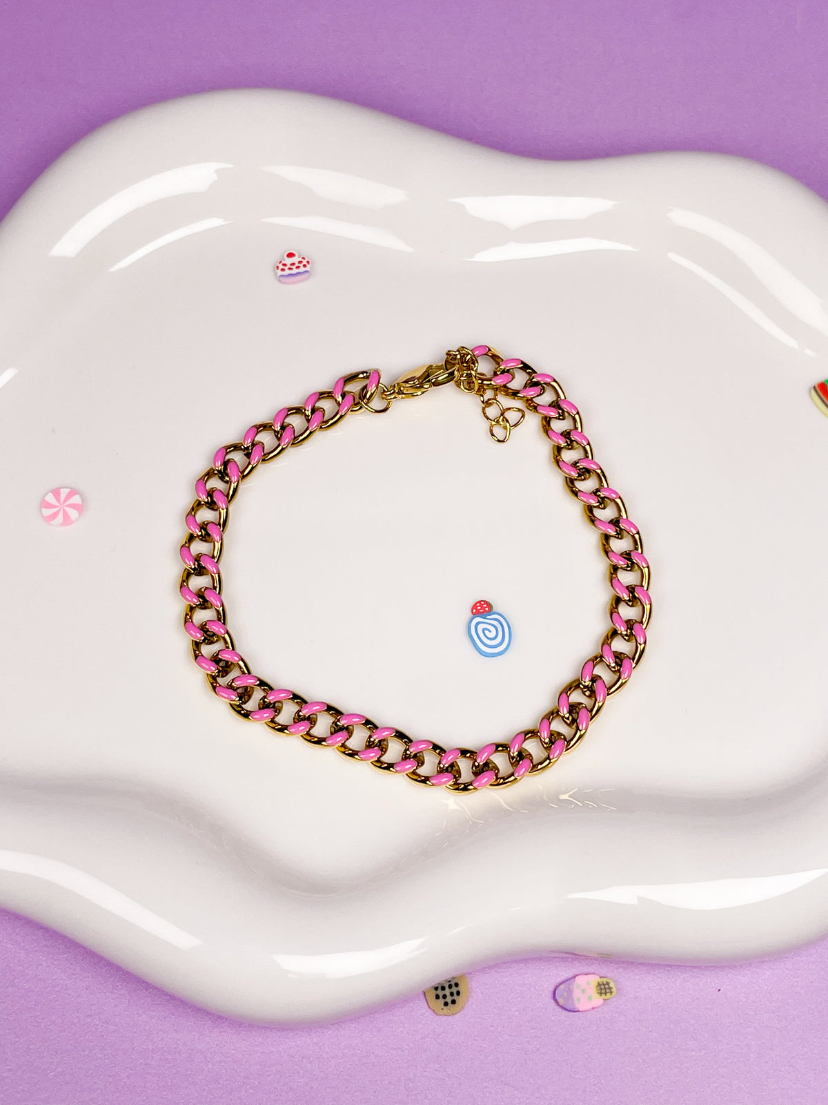 Pulsera dorada cadena esmalte rosa