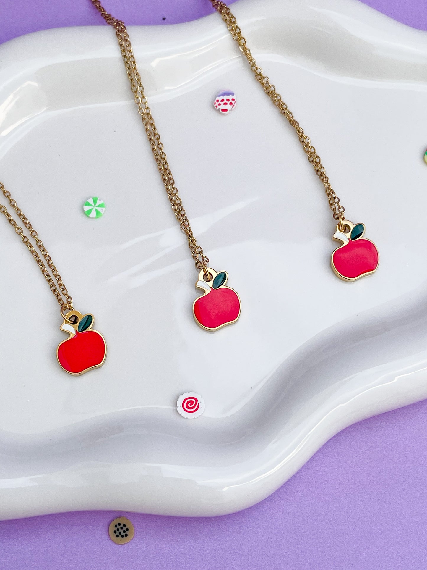 Collar manzana