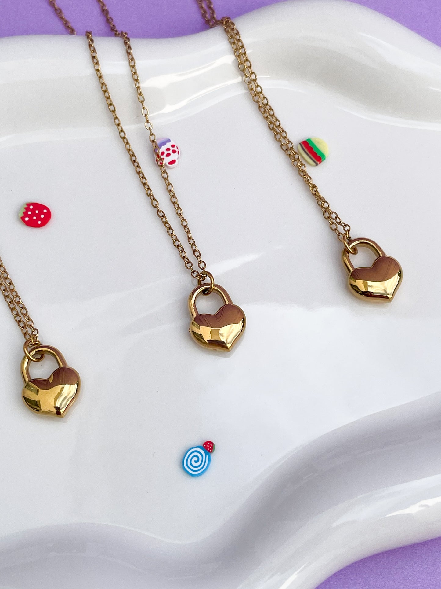Collar candado dorado