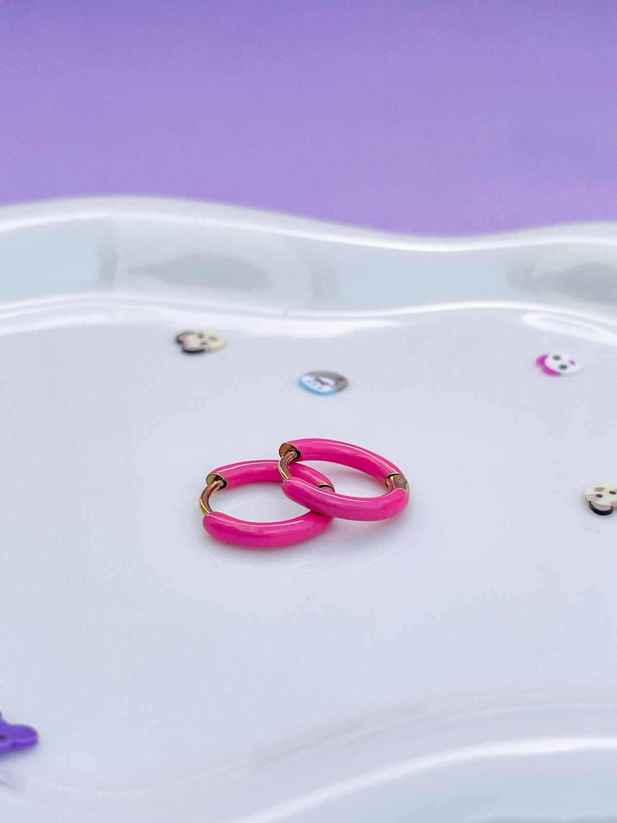 Arracadas esmalte fucsia