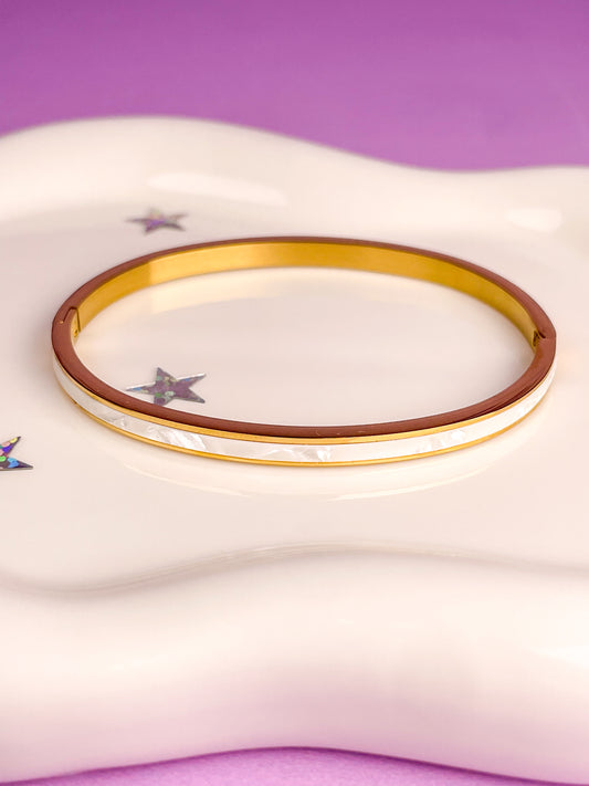 Pulsera rígida perla blanca