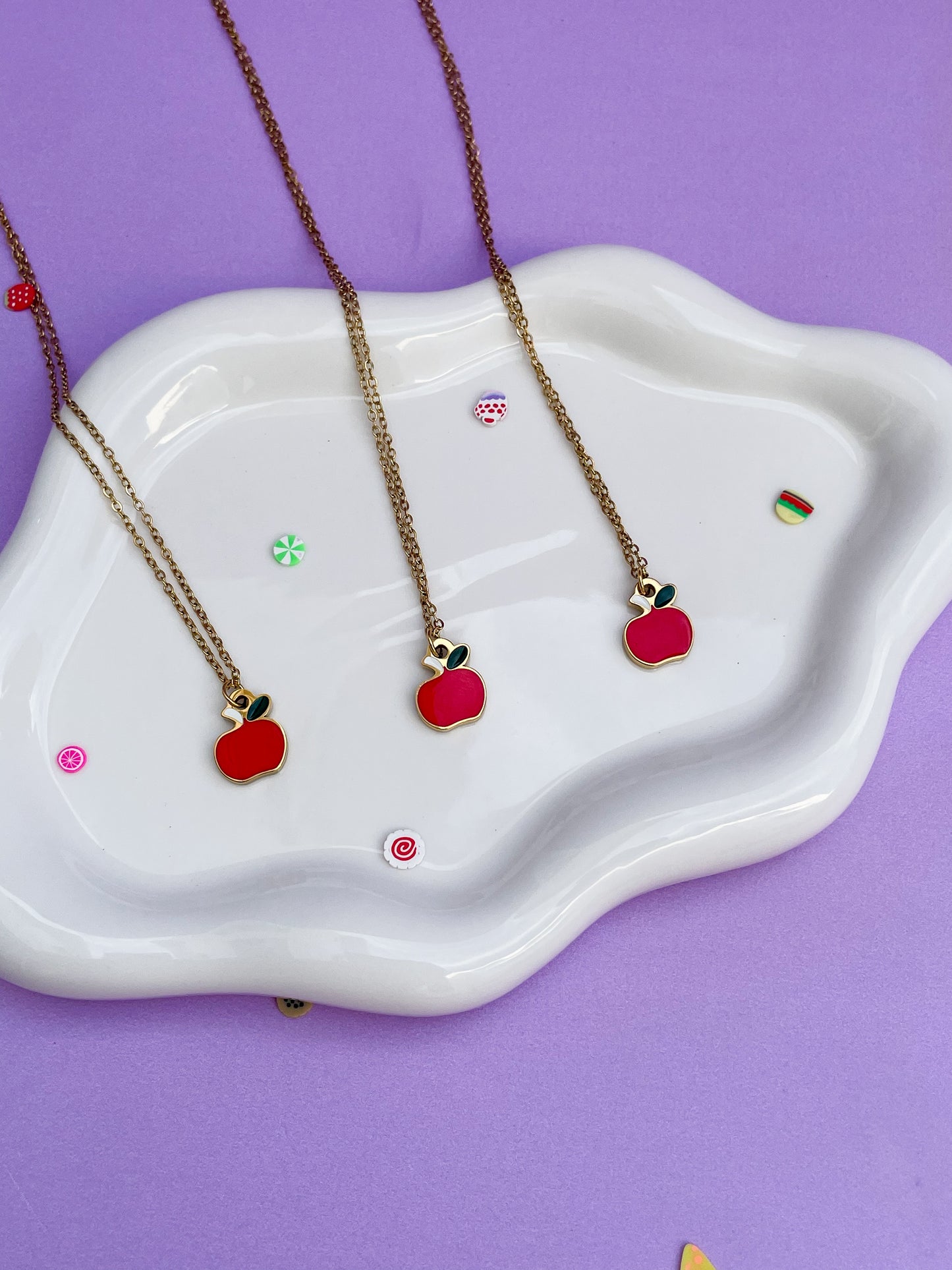 Collar manzana