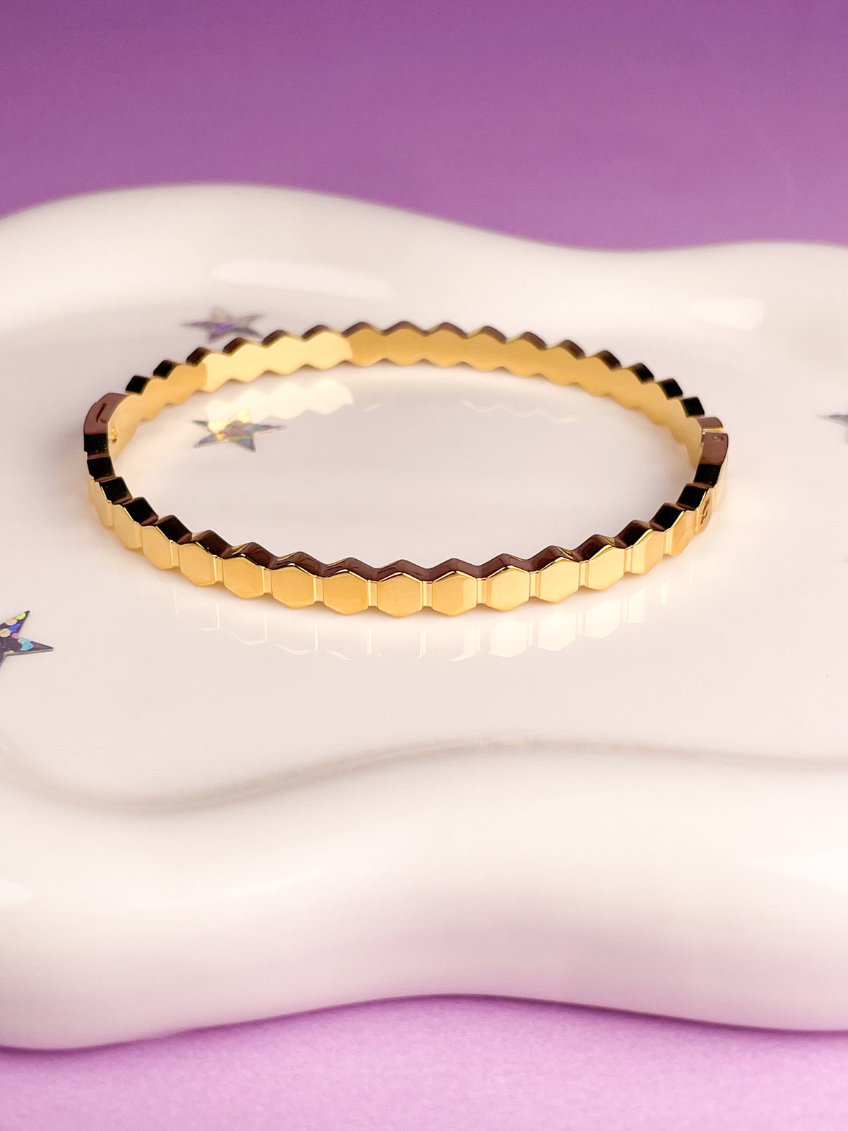 Pulsera rígida dorada