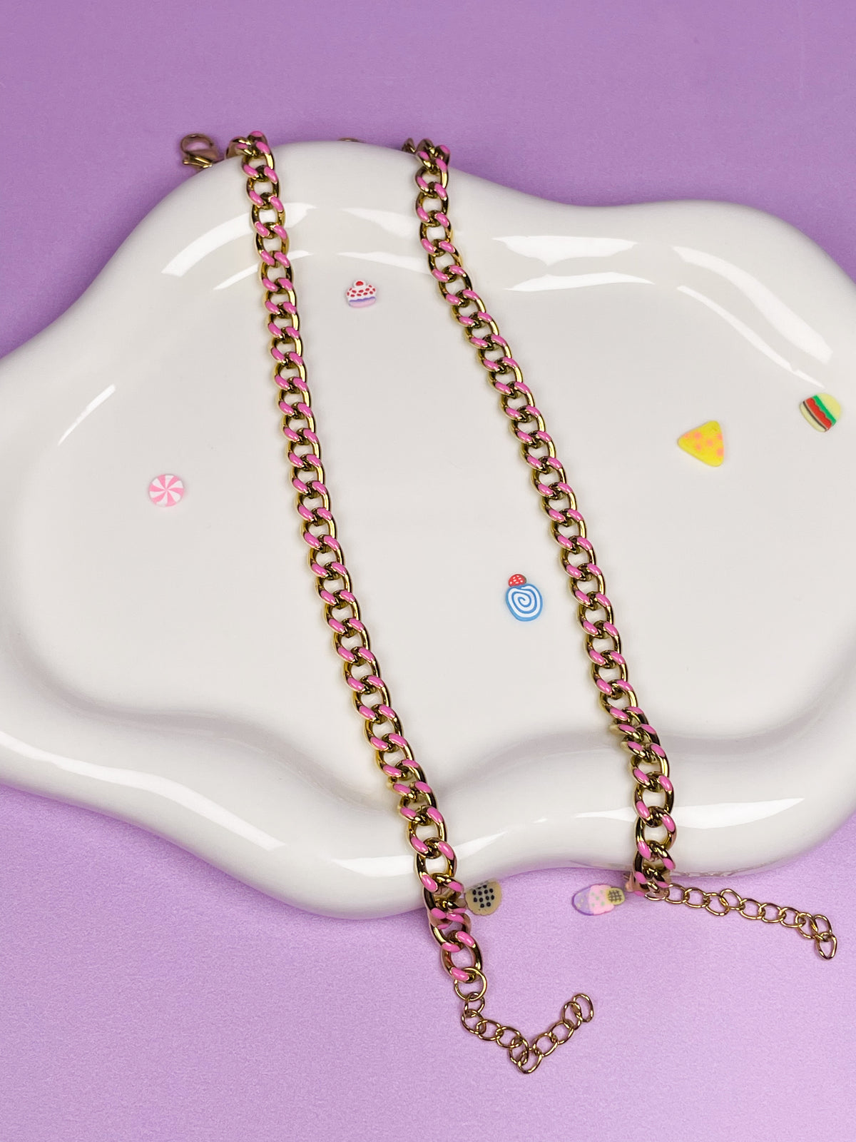 Pulsera dorada cadena esmalte rosa